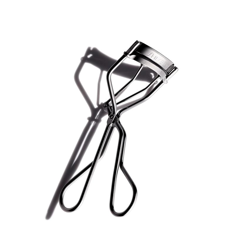 Shiseido Eyelash Curler #213  Curls Lashes for Perfect, Eye-Framing Fringe - Gentle & Safe - Includes Replacement Pad eyelash curler eyelash separator