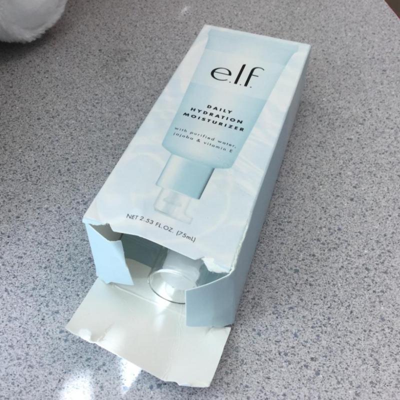 e.l.f. SKIN Daily Hydration Moisturizer, Ultra-Hydrating Formula, Infused with Aloe, Jojoba Oil & Shea Butter, Vegan & Cruelty-Free Skincare Moisture