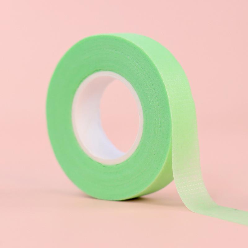 1 Roll Sensitive Skin Lash Tape, Eyelash Extension Tape, Multi-purpose Makeup Tape for Eyelash Grafting & Eyeliner