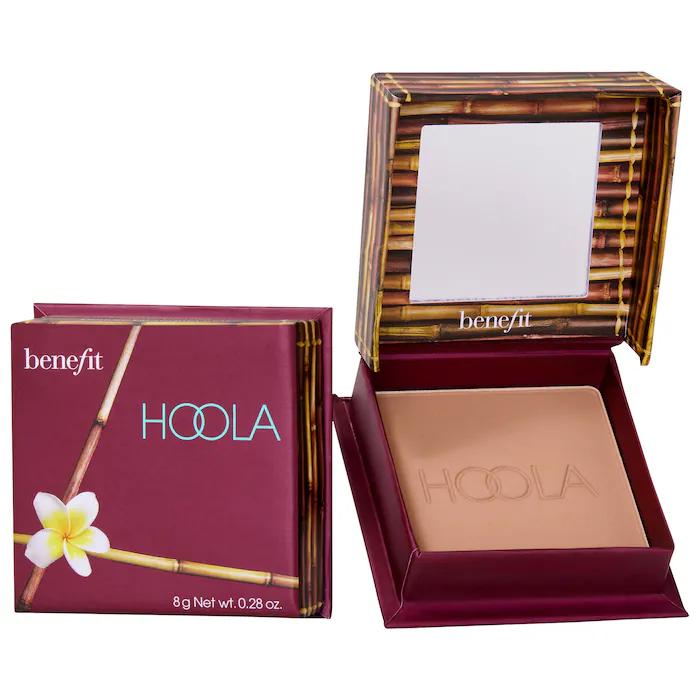 Hoola Matte Bronzing Powder for a Perfect Finish in Cosmetic Makeup